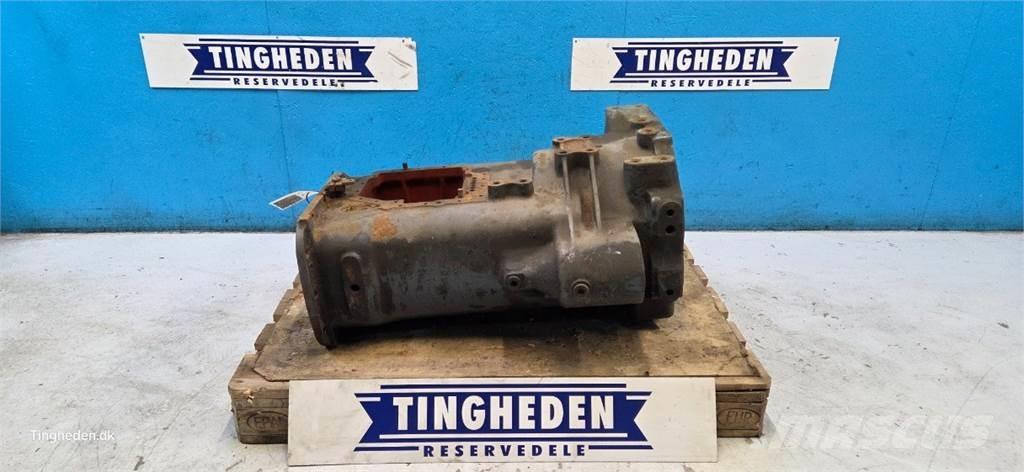 New Holland 8340 傳動裝置