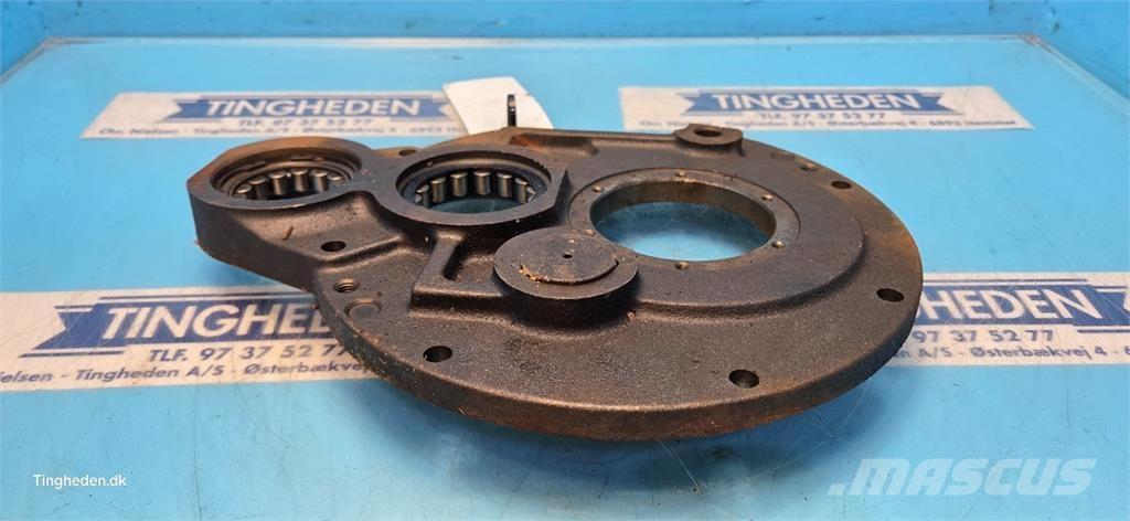 New Holland 8340 傳動裝置