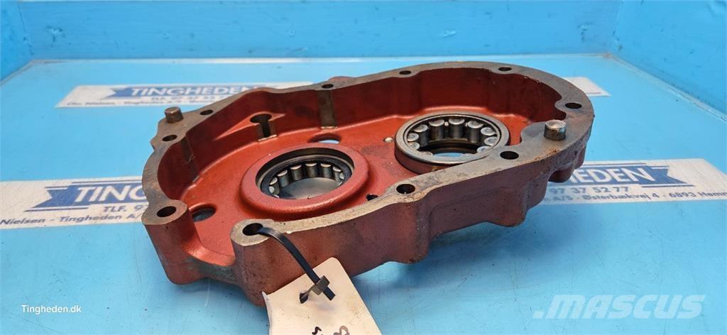 New Holland 8340 傳動裝置