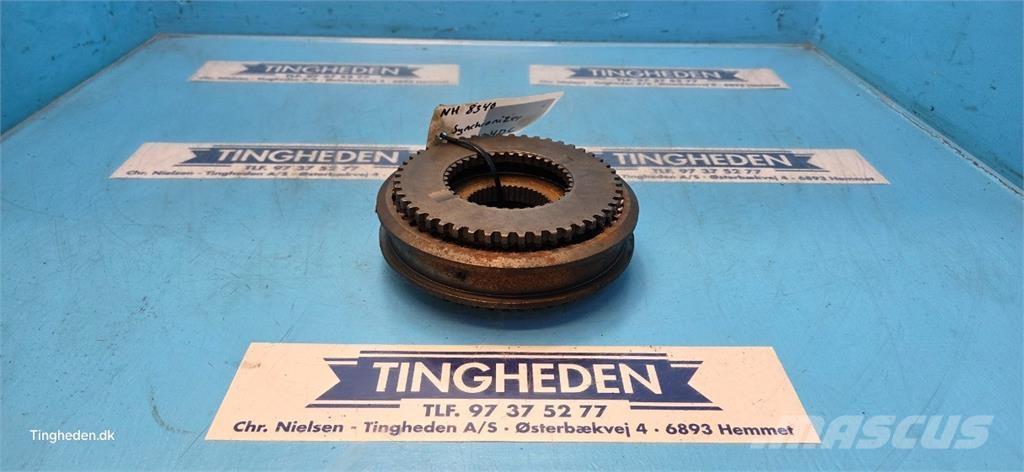 New Holland 8340 傳動裝置