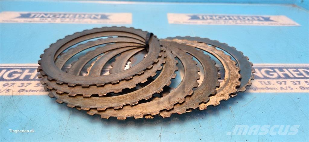 New Holland 8340 傳動裝置