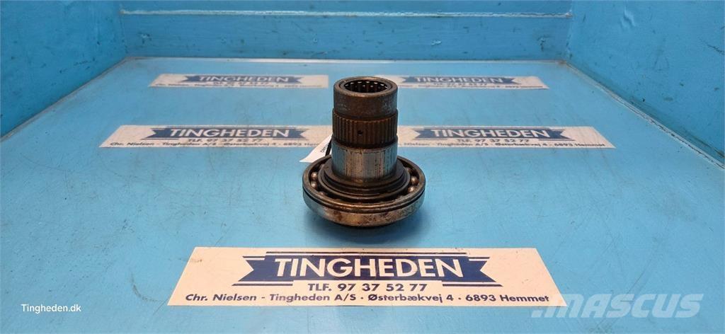 New Holland 8340 傳動裝置