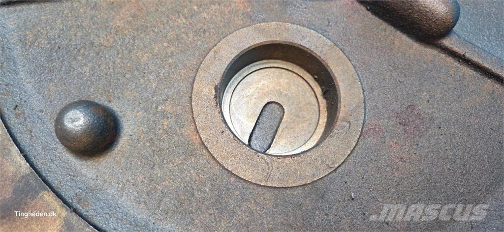 New Holland 8340 傳動裝置