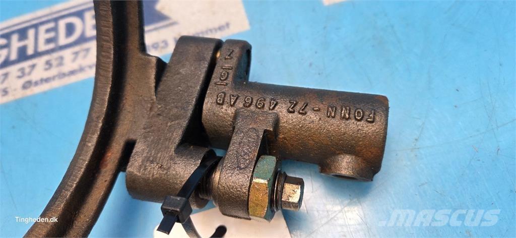 New Holland 8340 傳動裝置