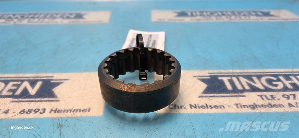 New Holland 8340 傳動裝置