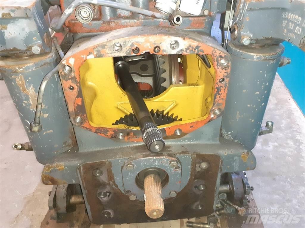 New Holland 8770 傳動裝置