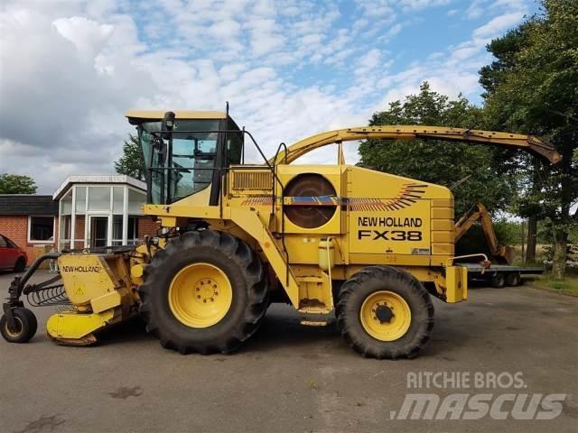 New Holland FX38 自走式飼料採集機