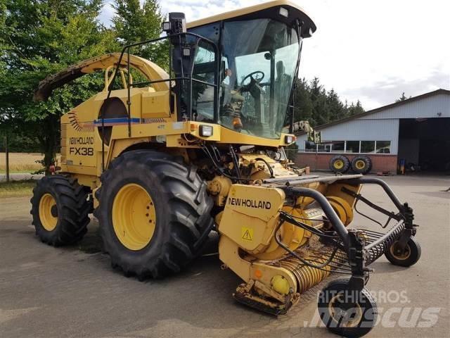 New Holland FX38 自走式飼料採集機