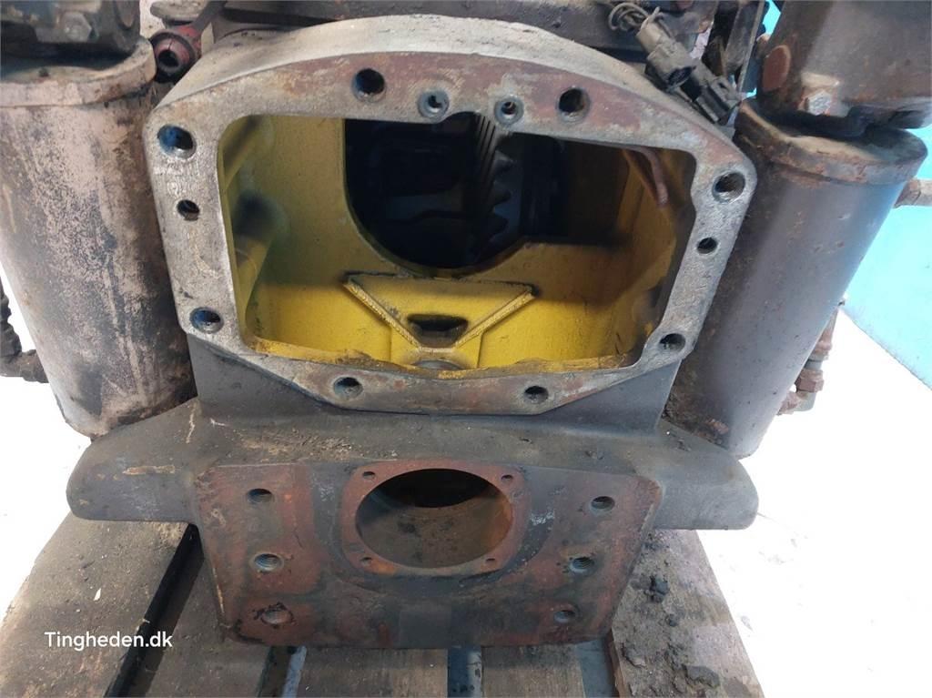 New Holland G190 傳動裝置