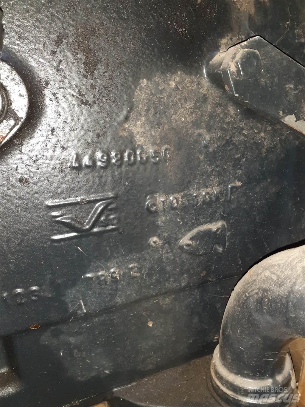 New Holland L85 傳動裝置