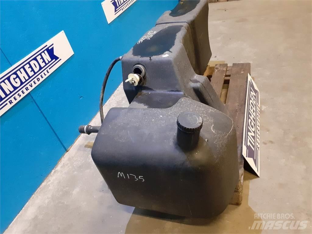 New Holland M135 其他曳引機配件