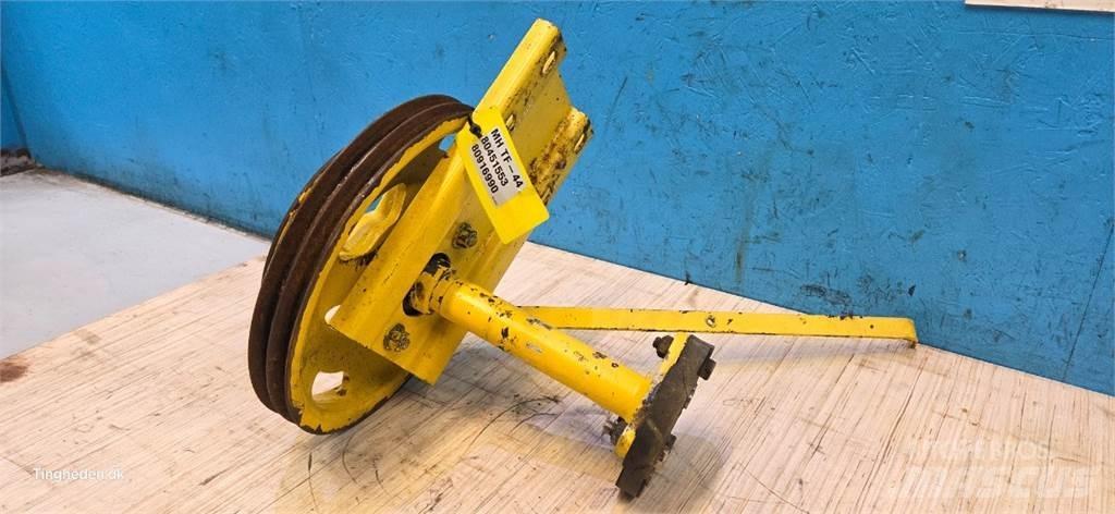 New Holland TF44 其他農業機械
