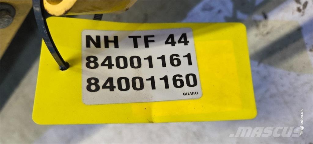 New Holland TF44 其他農業機械