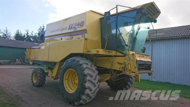 New Holland TF46 聯合收穫機