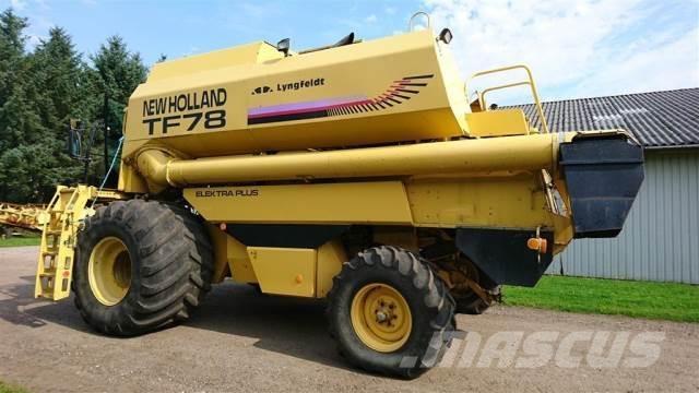 New Holland TF78 聯合收穫機