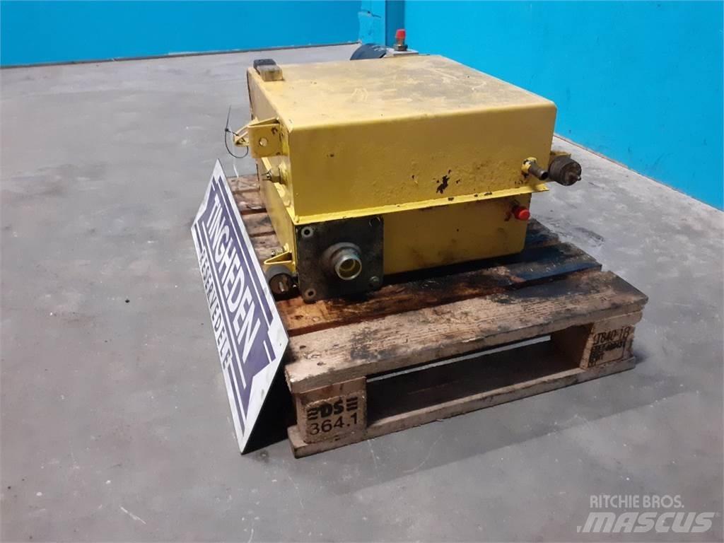 New Holland TF78 油壓
