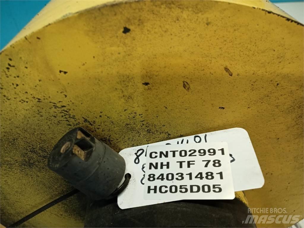 New Holland TF78 引擎/發動機
