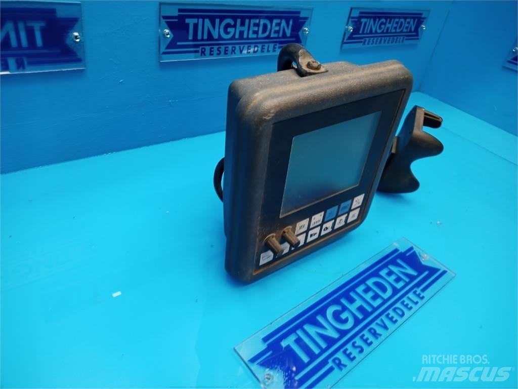 New Holland TF78 電子設備