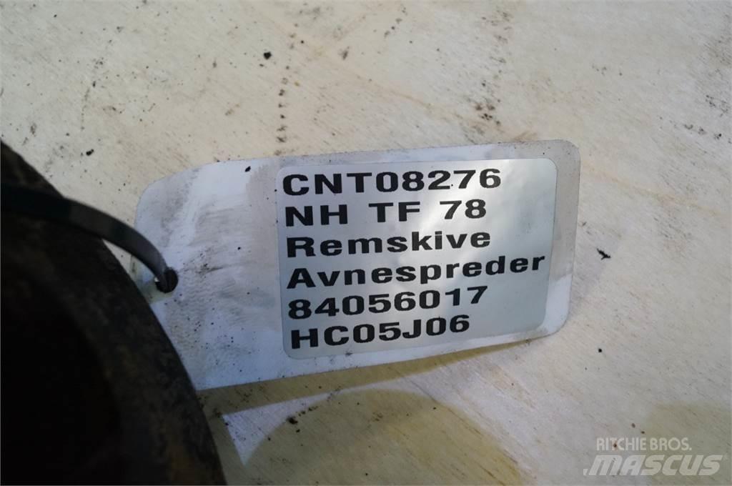 New Holland TF78 其他農業機械