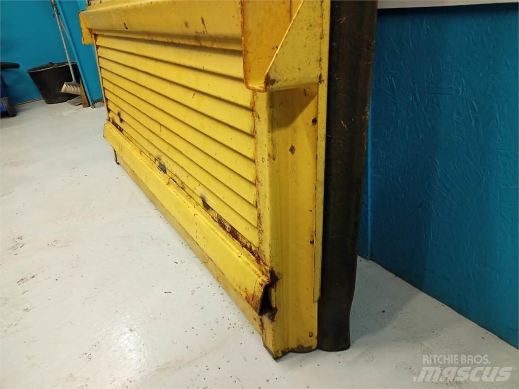 New Holland TX32 砂鹽撒布機