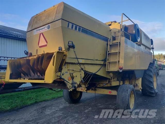 New Holland TX65 聯合收穫機