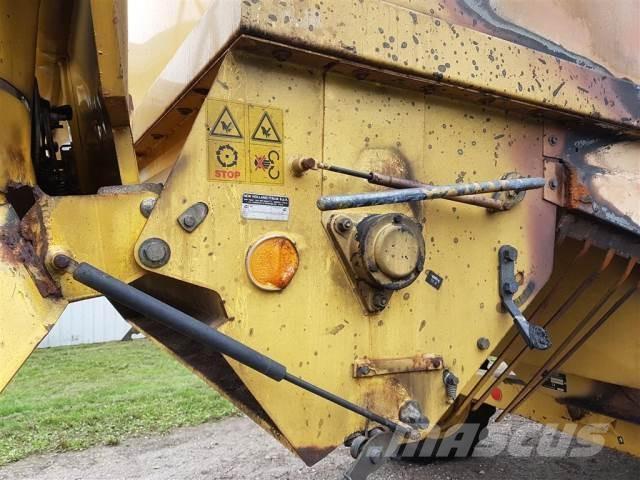 New Holland TX68 聯合收穫機