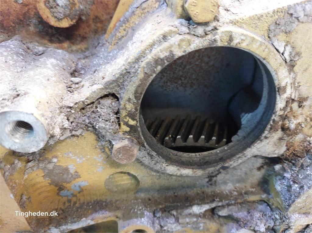 New Holland TX68 引擎/發動機