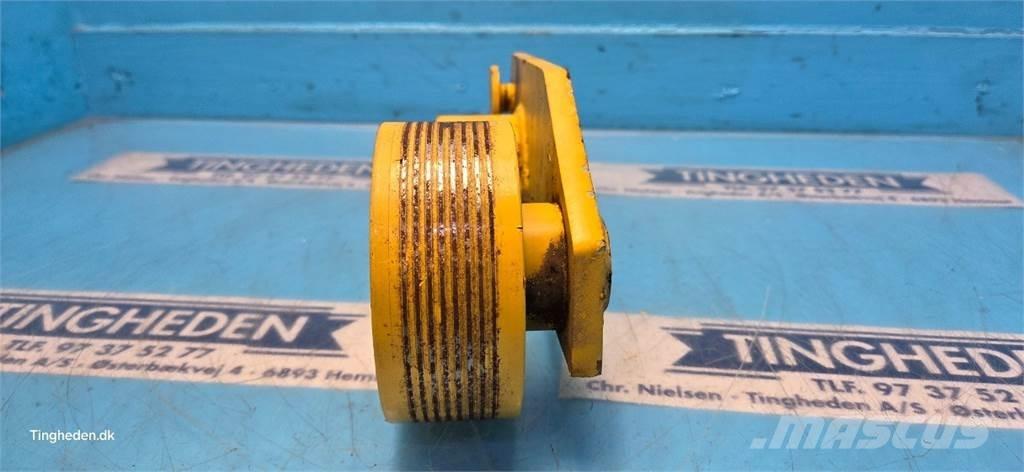 New Holland TX68 砂鹽撒布機
