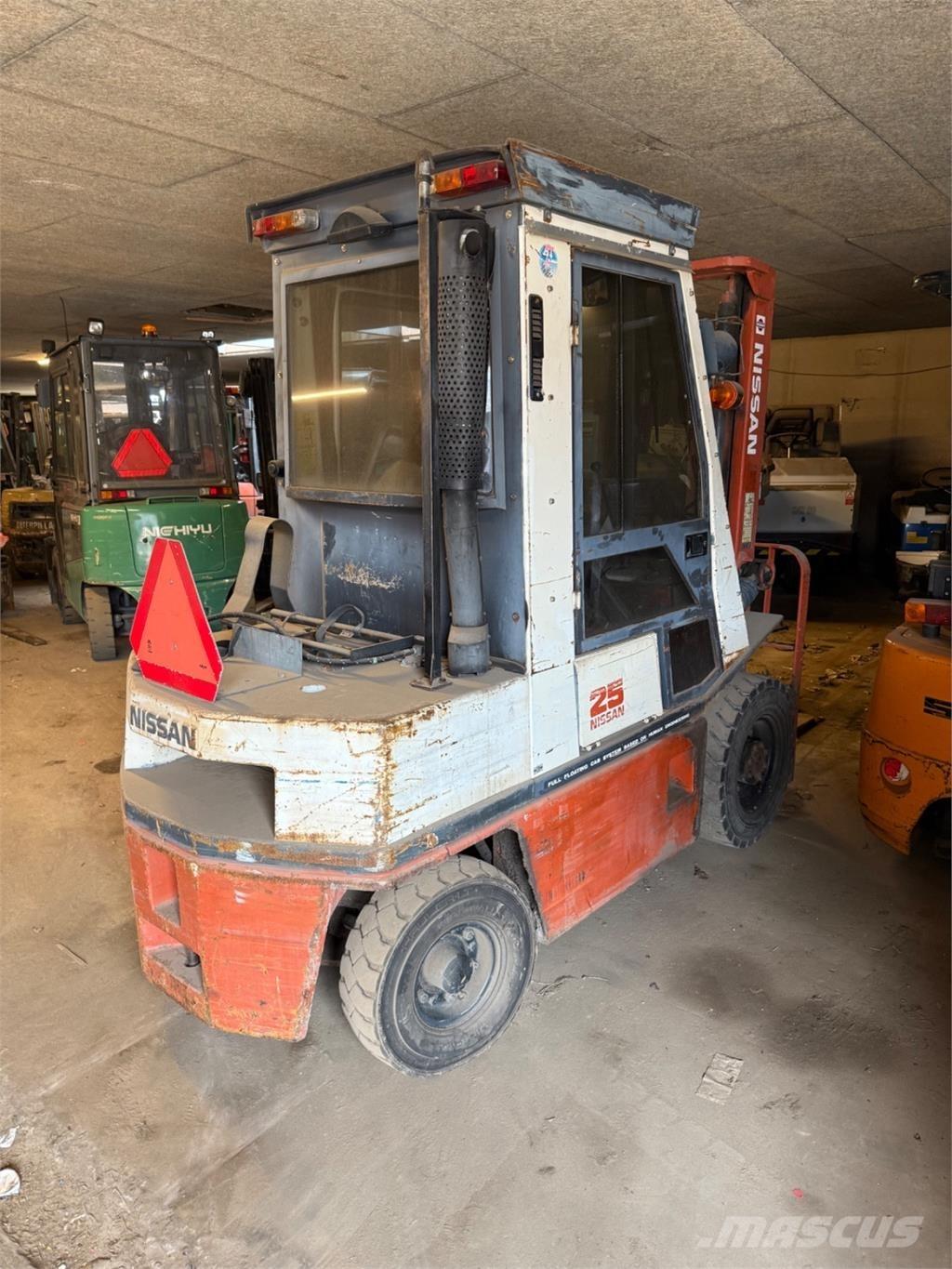 Nissan FG25 液化石油氣LPG卡車