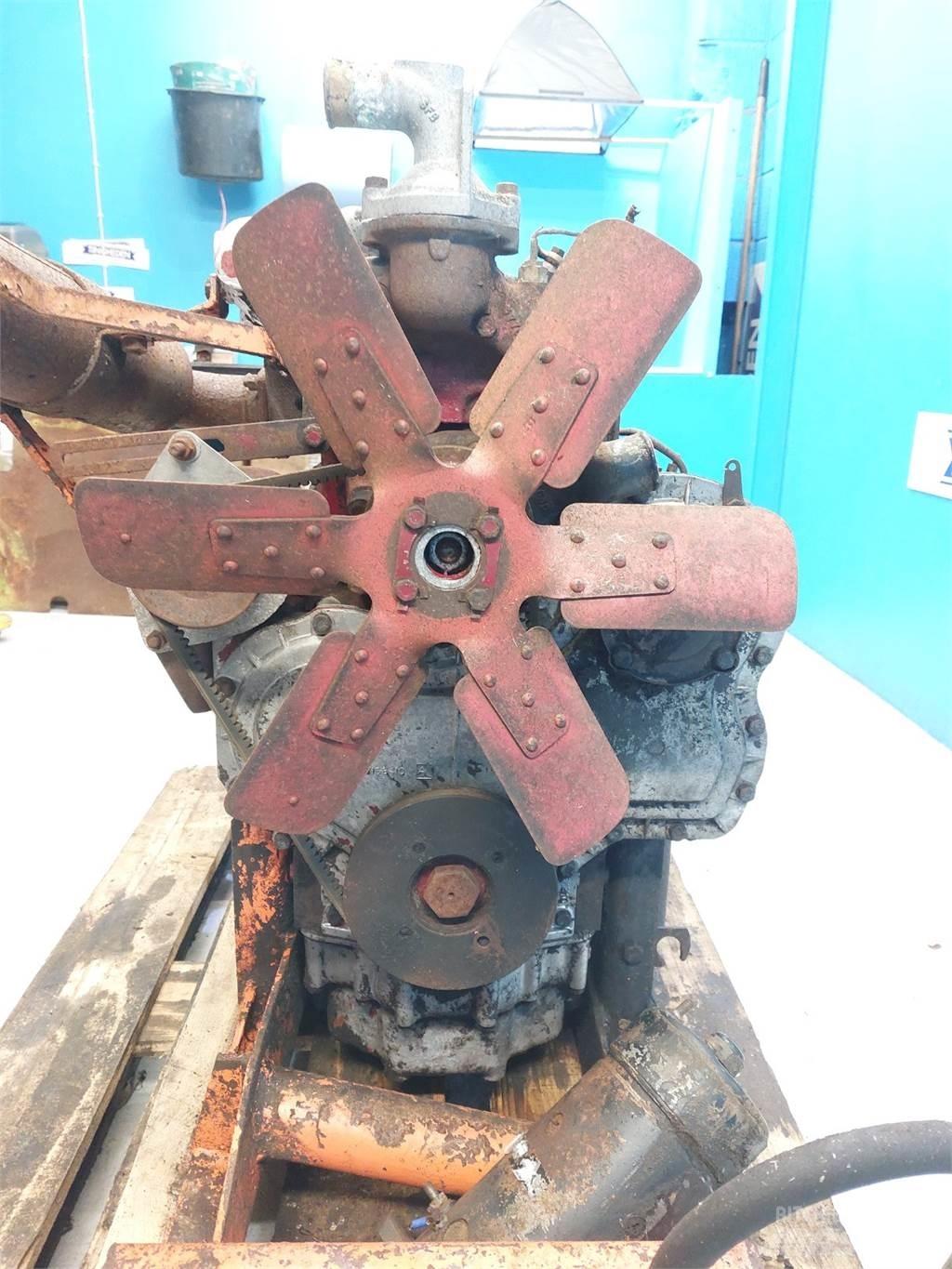 Perkins 4.236 引擎/發動機