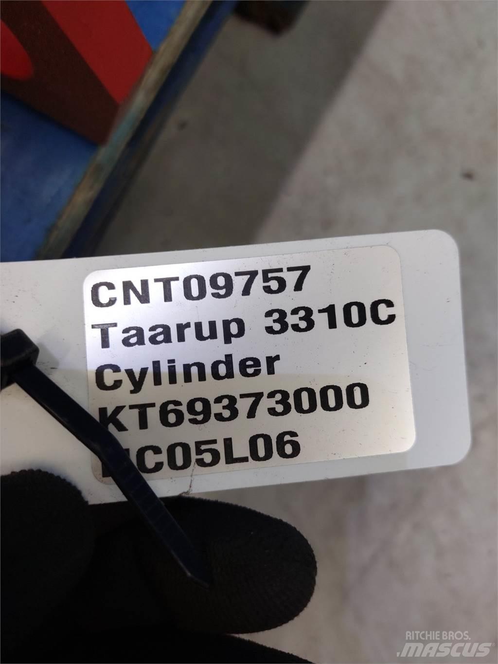 Taarup 3310C 割草劑