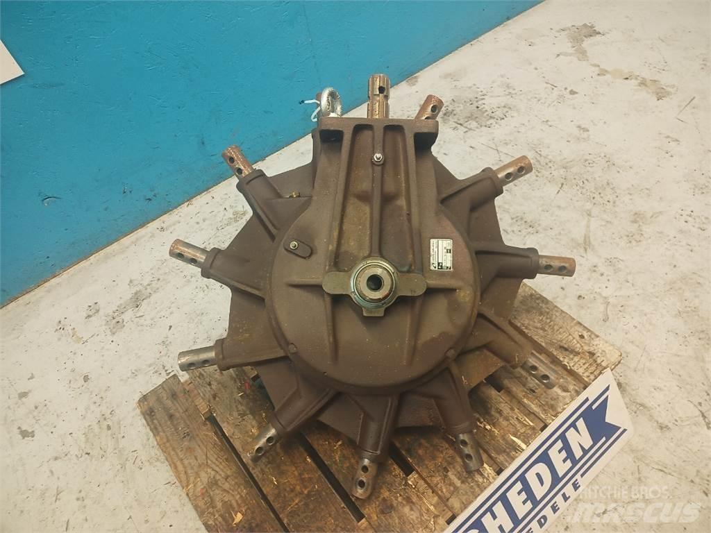 Taarup 9063C 耙與翻草機