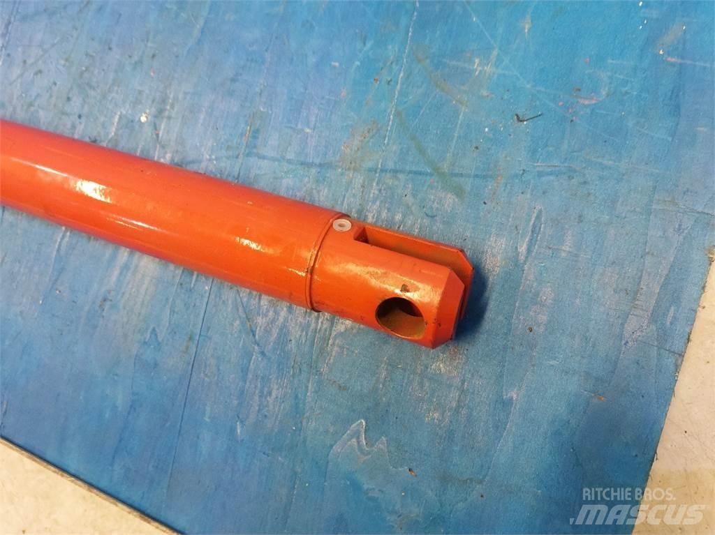 Taarup Cylinder 耙與翻草機