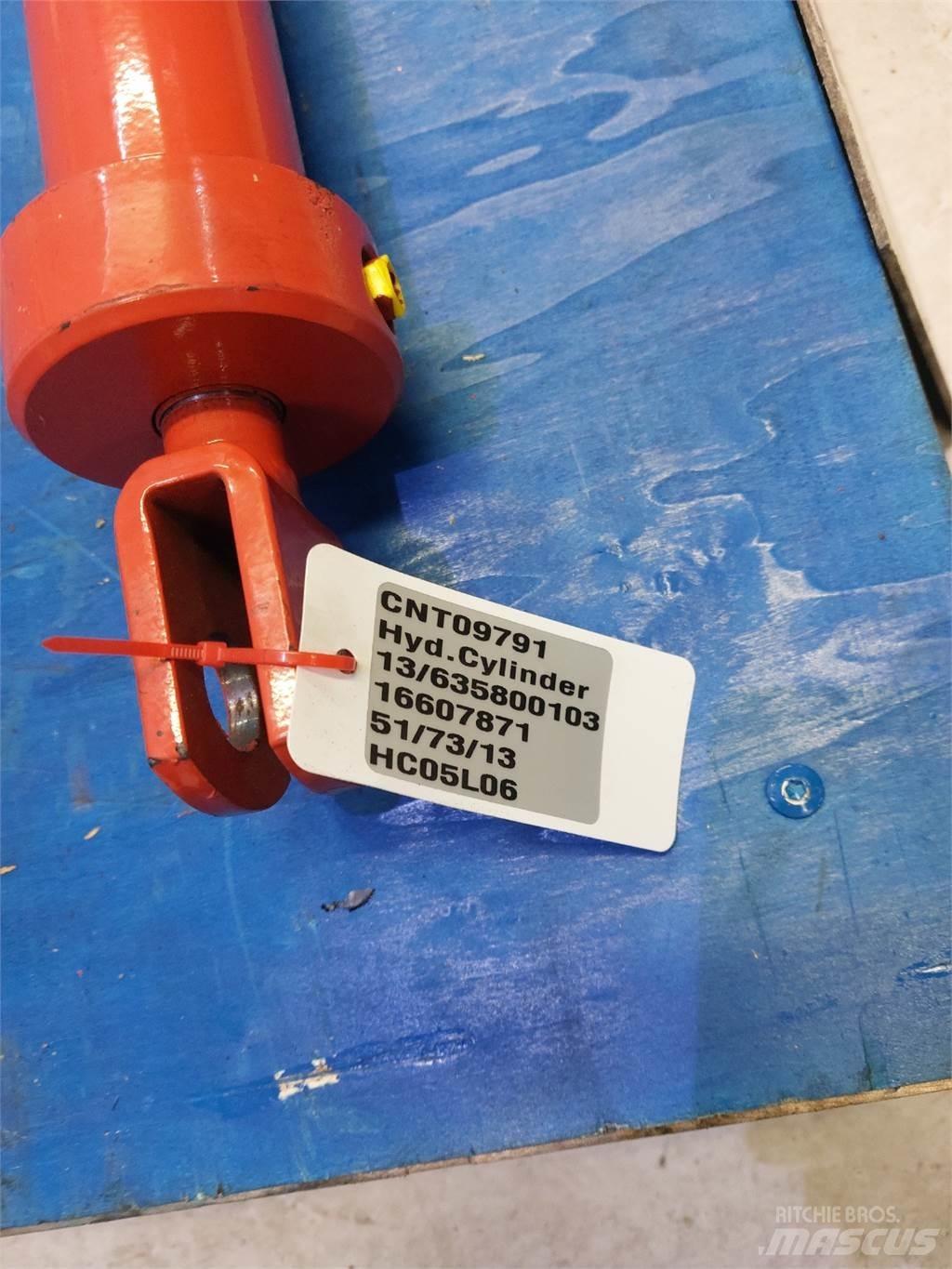 Taarup Cylinder 耙與翻草機