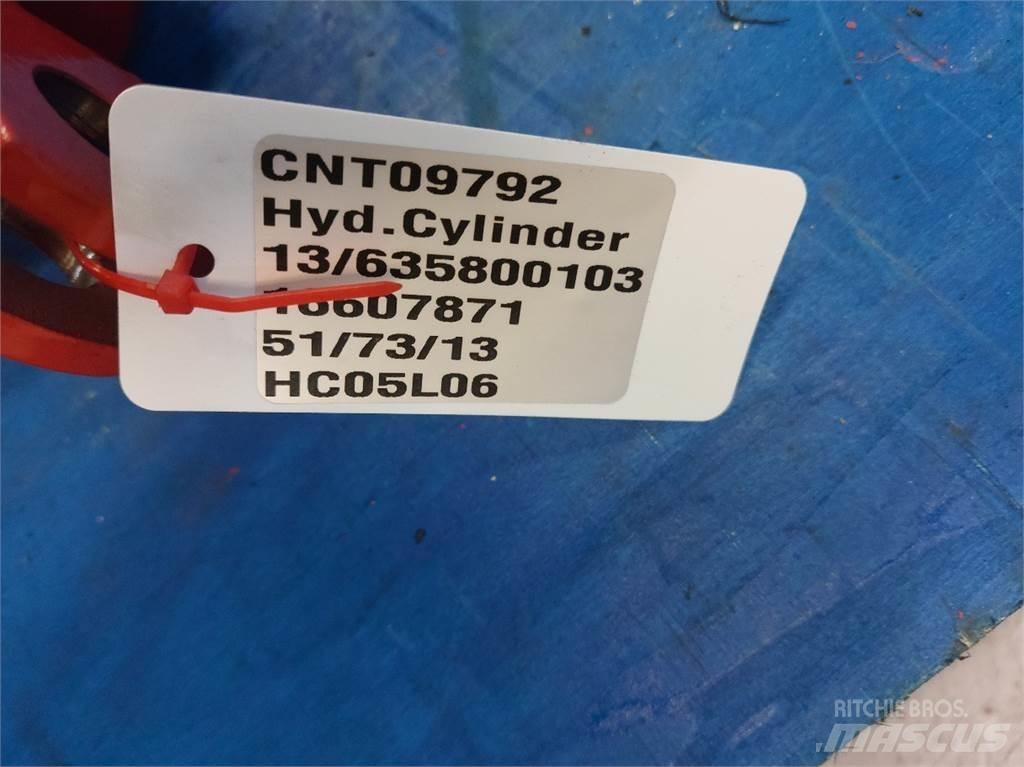 Taarup Cylinder 耙與翻草機