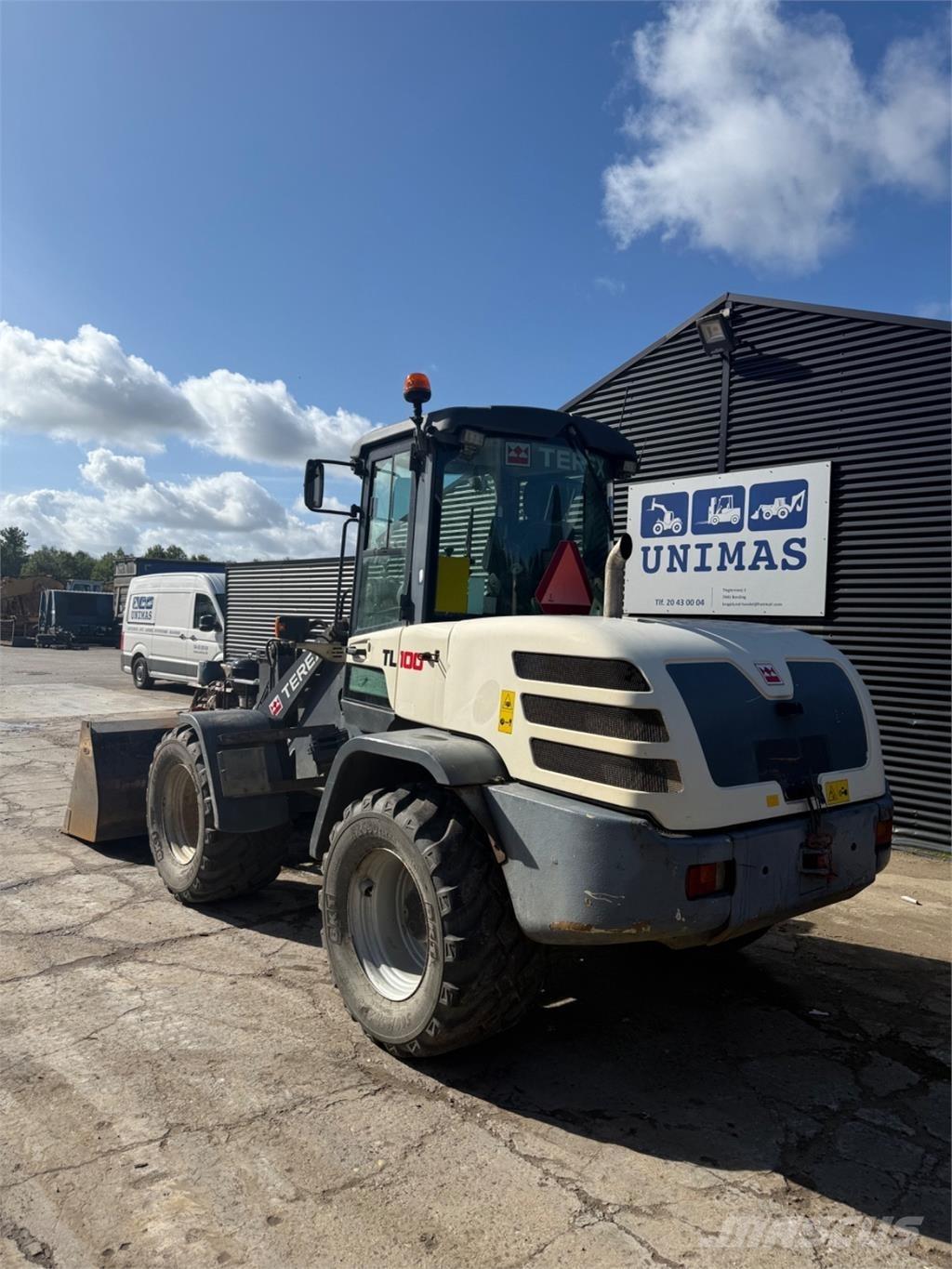 Terex TL100 輪胎式裝載機