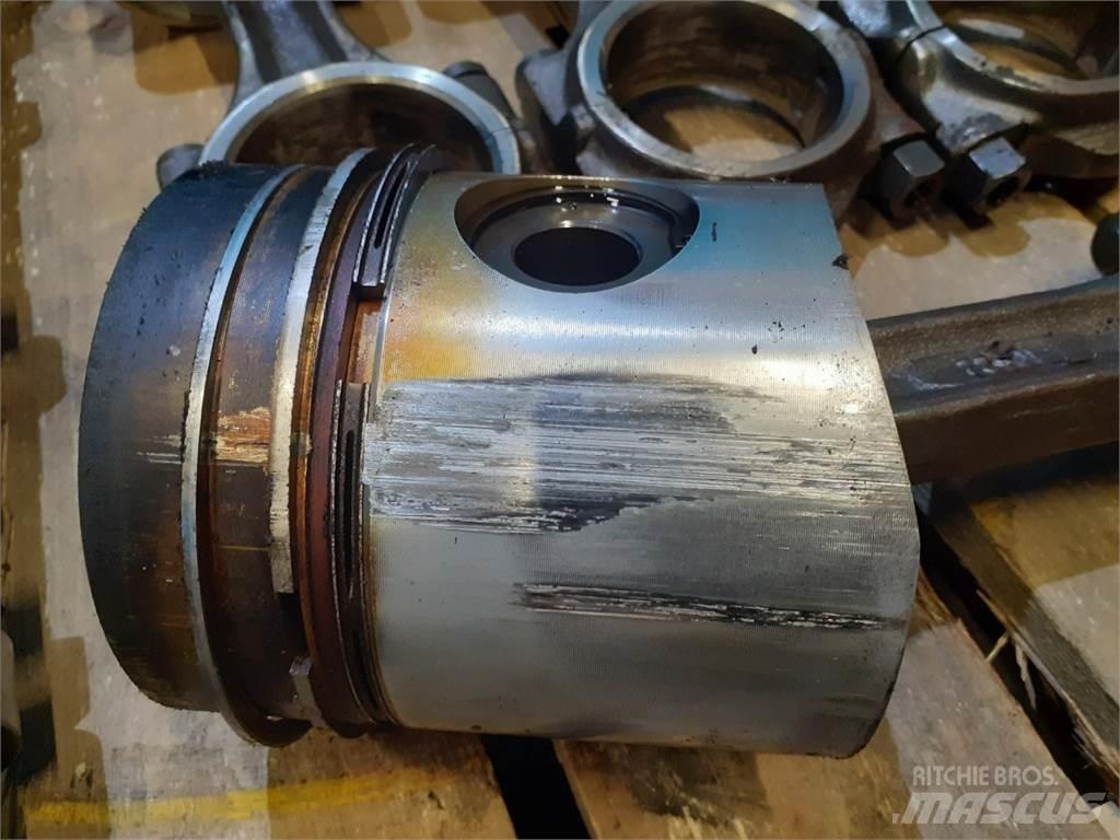 Valmet 411DL 引擎/發動機
