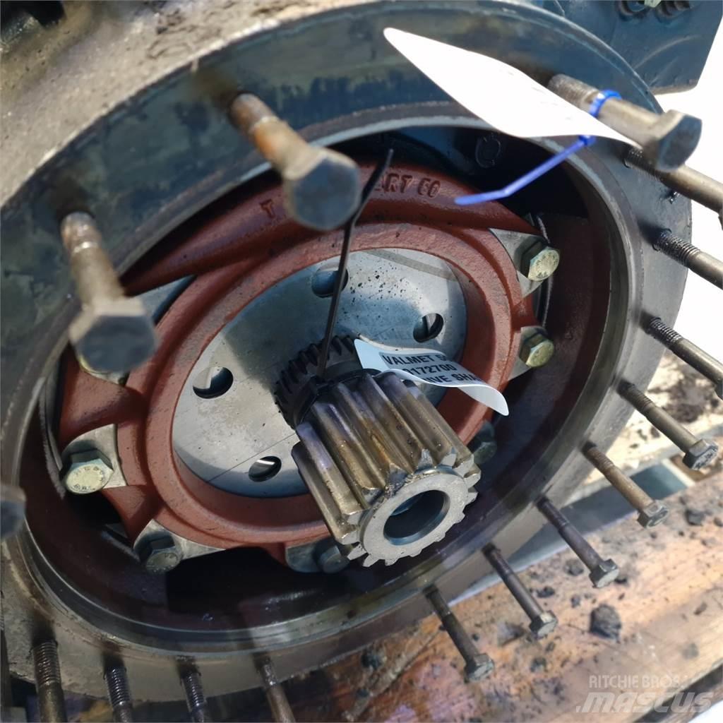 Valmet 505 傳動裝置