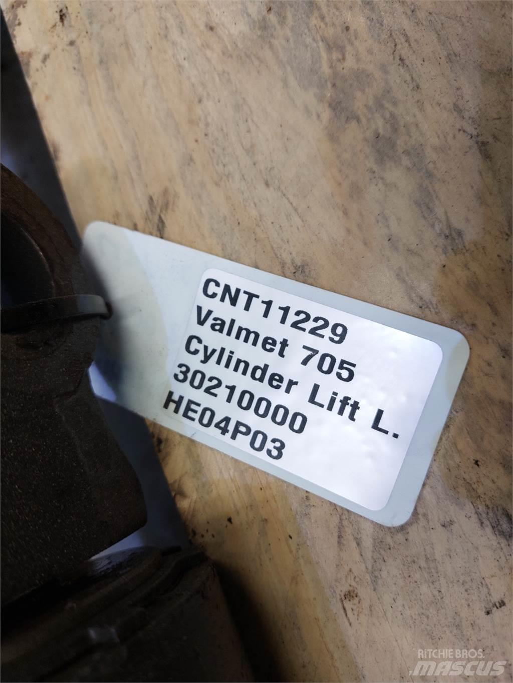 Valmet 705 油壓