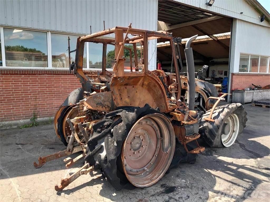 Valtra T213 曳引機