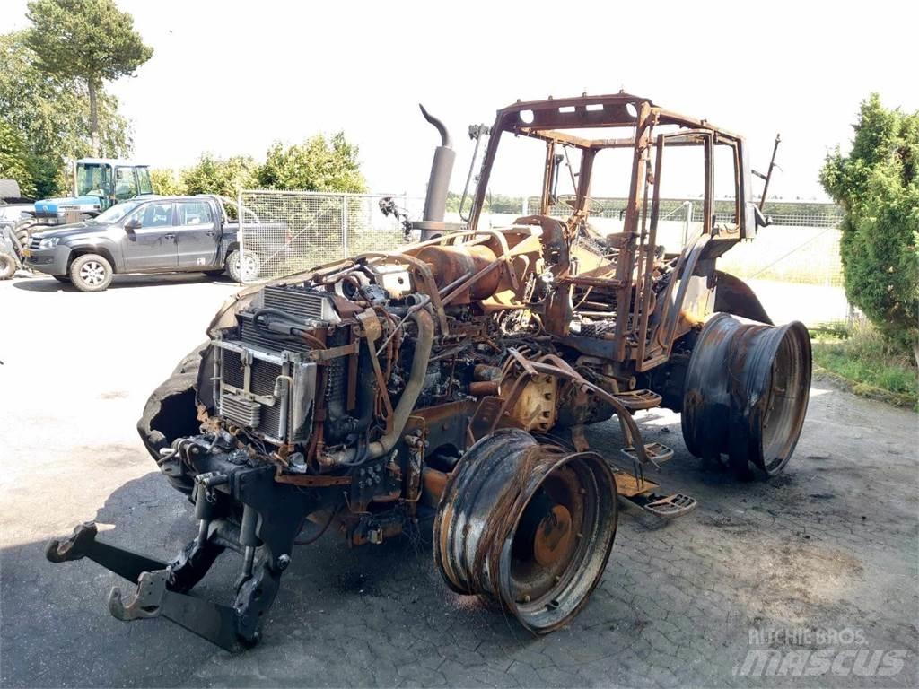 Valtra T213 曳引機