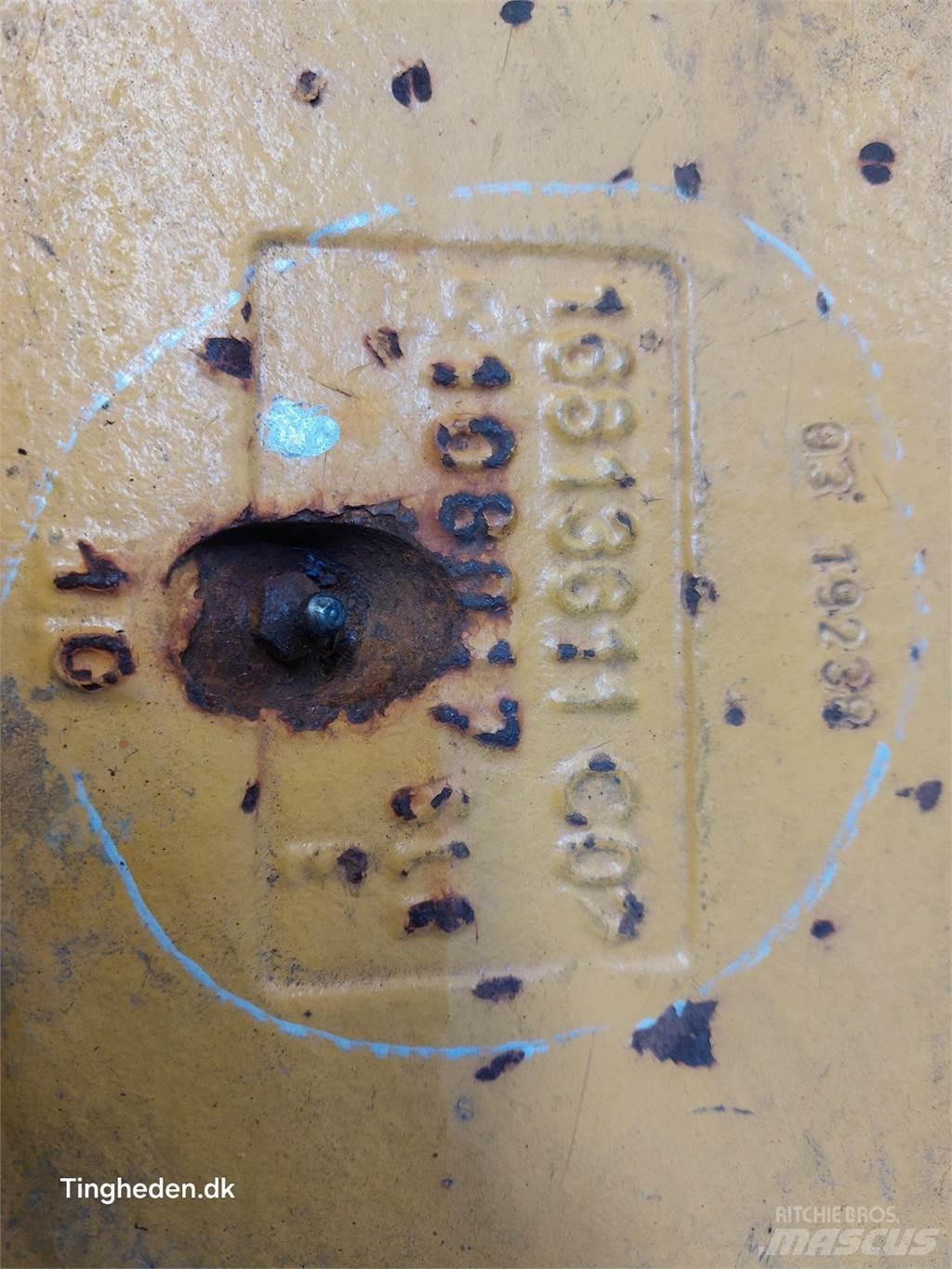 Volvo A30 側卸礦車