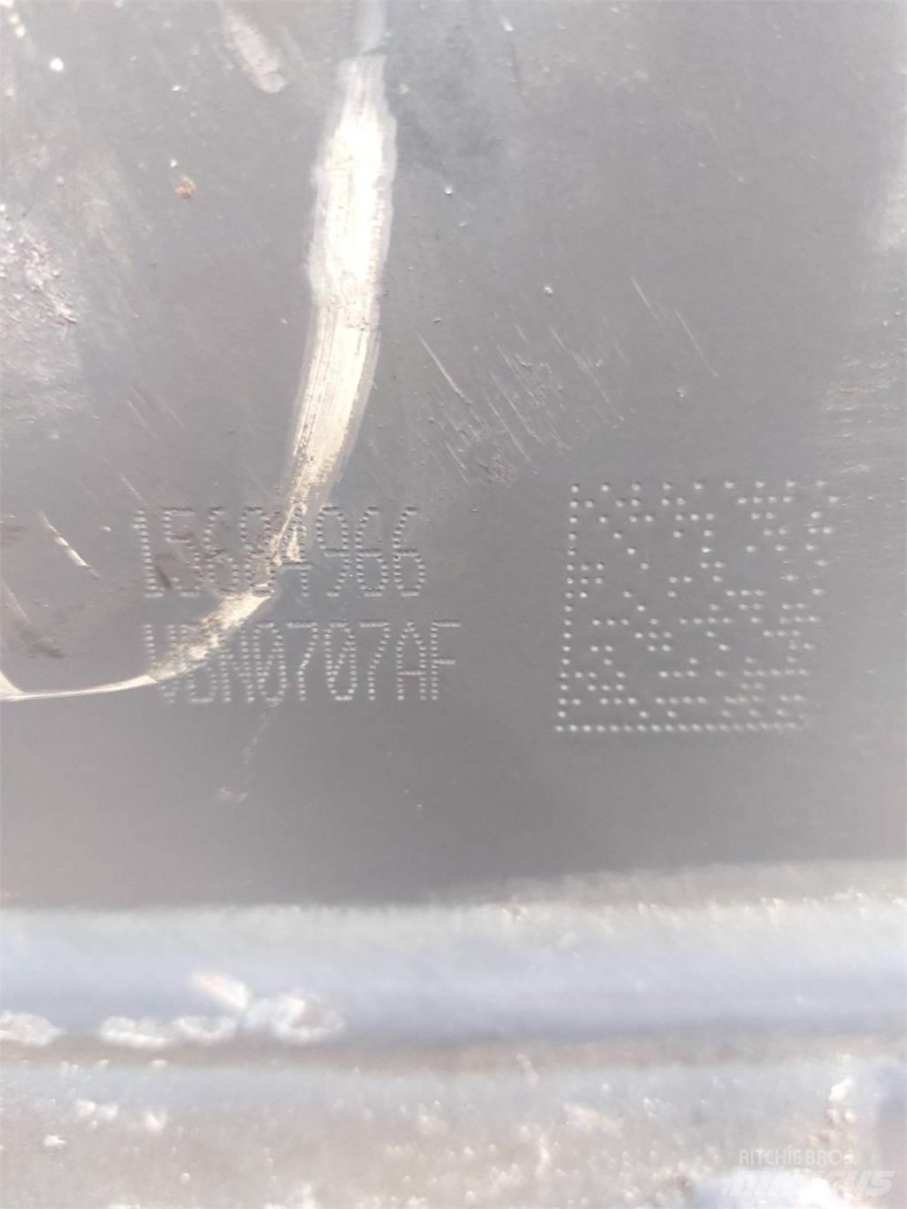 Volvo ECR25D 吊桿和鏟斗