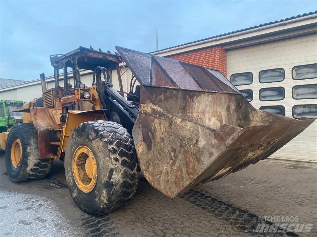 Volvo L120 輪胎式裝載機