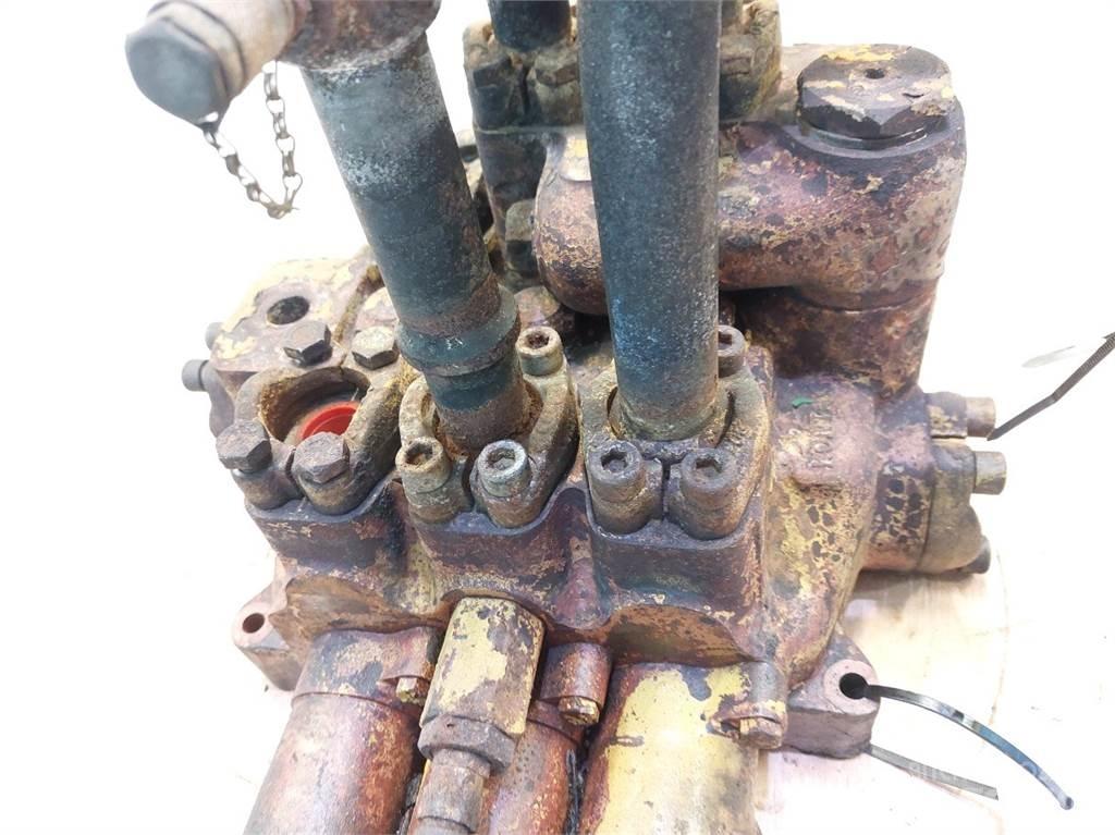Volvo L120 油壓