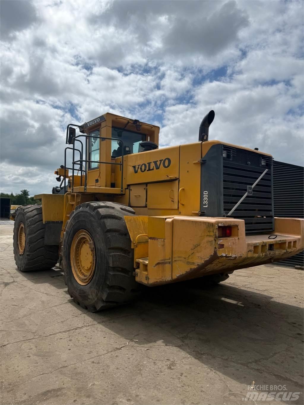 Volvo L330D 輪胎式裝載機