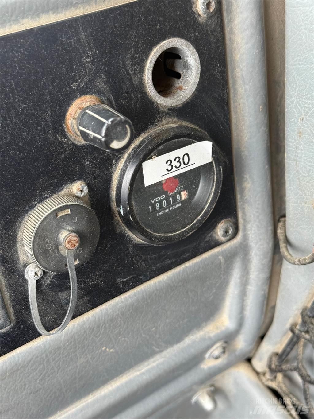 Volvo L330D 輪胎式裝載機