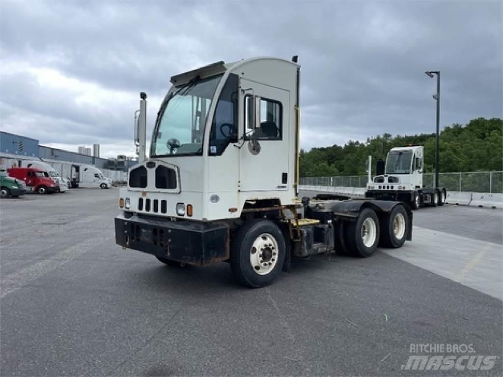 Autocar ACTT42 終端式曳引機