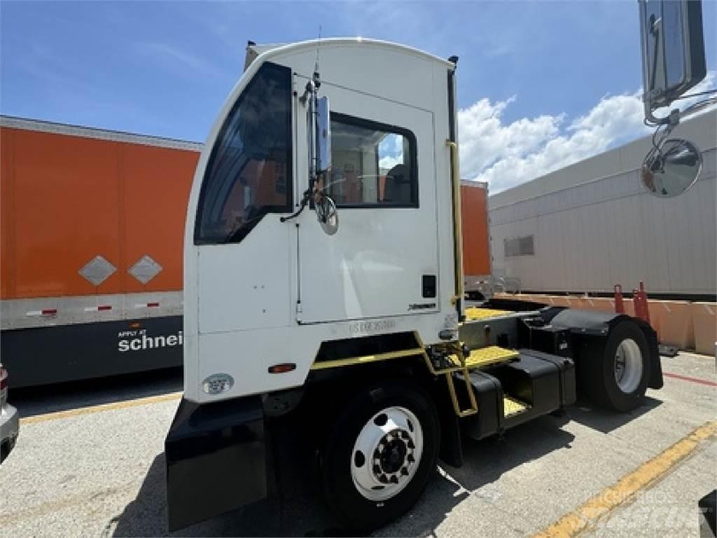 Autocar ACTT42 終端式曳引機