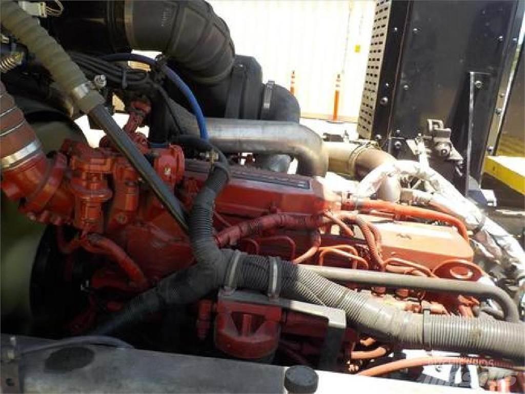 Autocar ACTT42 終端式曳引機